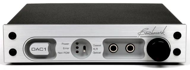 Benchmark DAC1 dac zilver 220V met UltraLock en HPA2